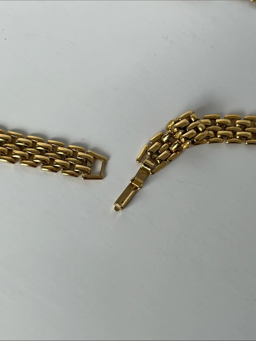 Vintage Trifari Gold Tone White faux Stone Statement Woven Chain Necklace Choker